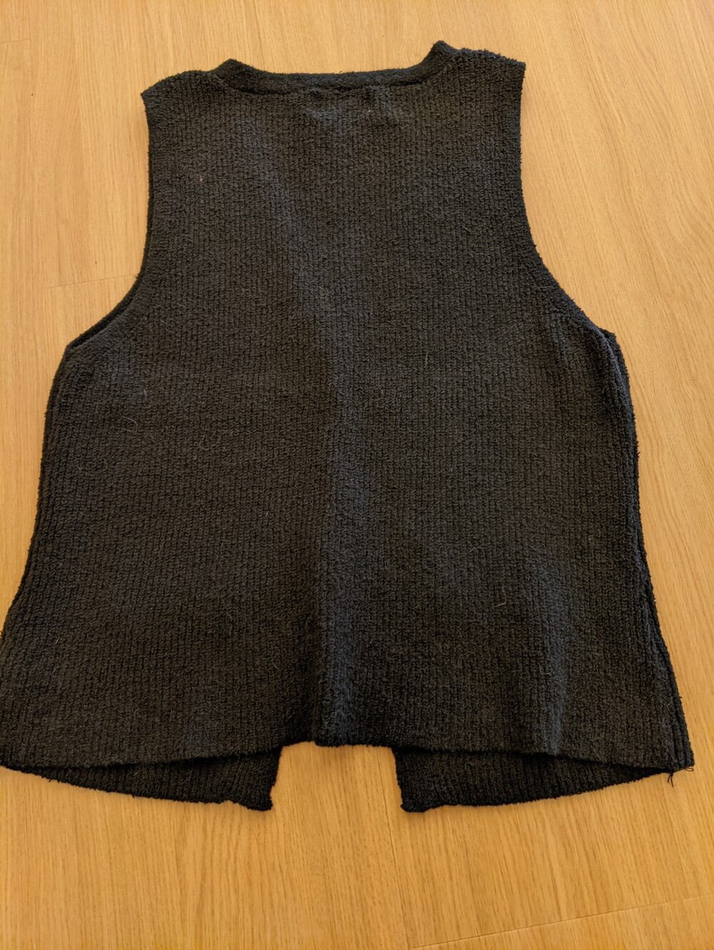 Universal Thread vest. - Picture 3 of 3